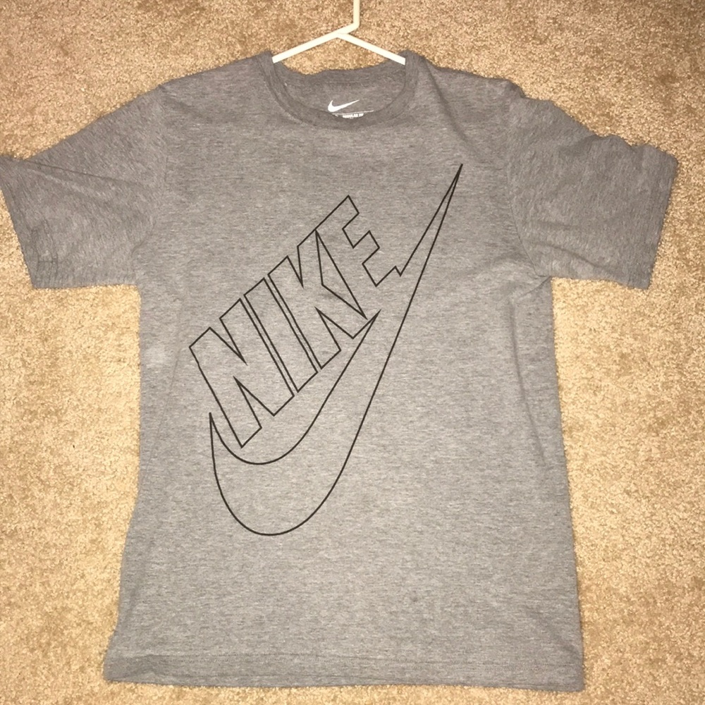 Nike t-shirt